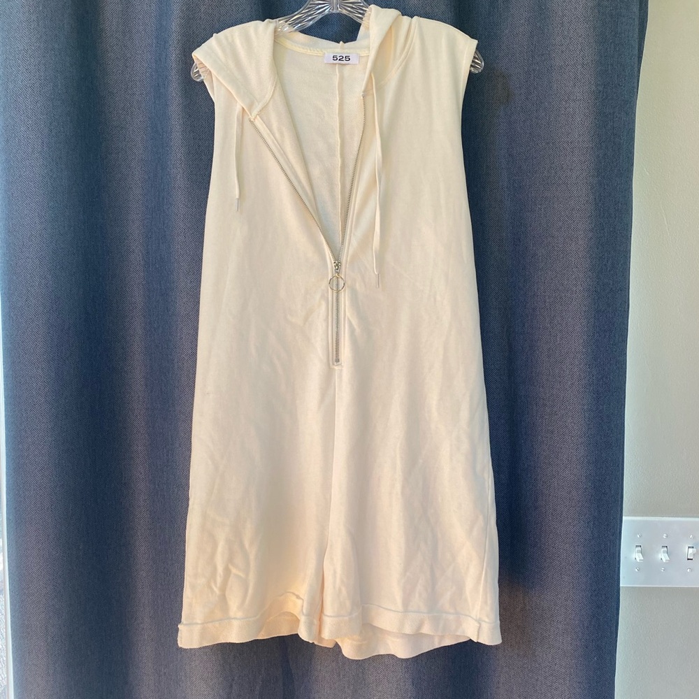 525 loose white romper
